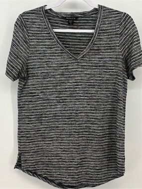 Athleta Women’s M V-Neck Shirt Sleeve Striped Top